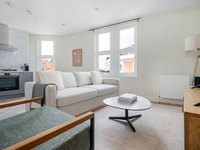 Apartment for rent in Fulham, Greater London