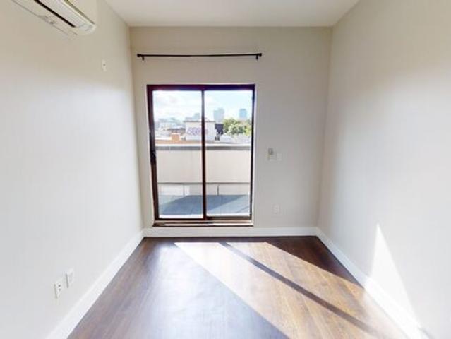 Room for rent in Arverne, New York