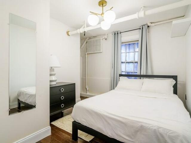 Room for rent in Arverne, New York