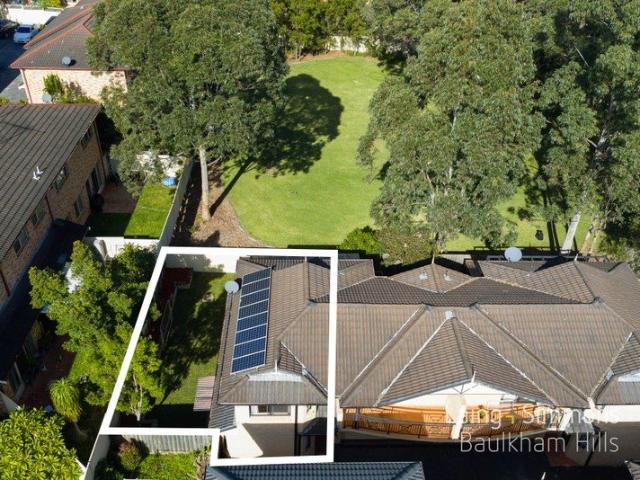 Townhouse for rent in Baulkham Hills, Sydney