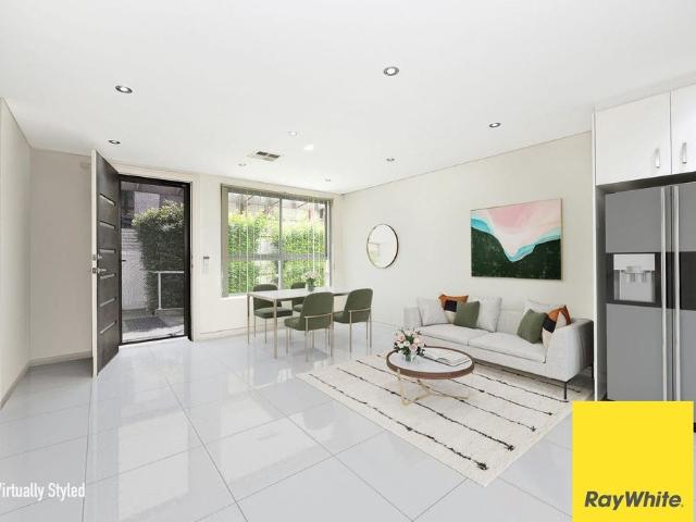 Townhouse for rent in Sydney, New South Wales