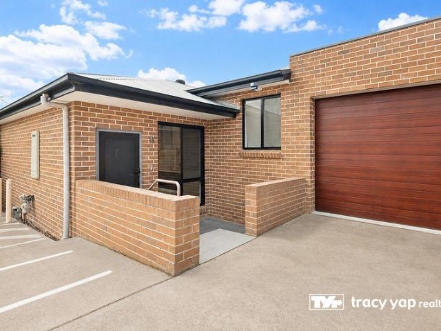 Villa for sale in Sydney, New South Wales