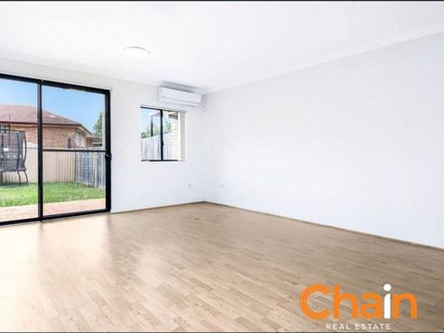 Townhouse for rent in Sydney, New South Wales