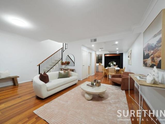 Townhouse for rent in Sydney, New South Wales