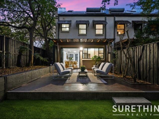 Townhouse for rent in Sydney, New South Wales