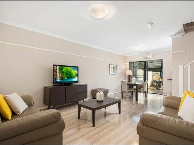 Townhouse for rent in Sydney, New South Wales