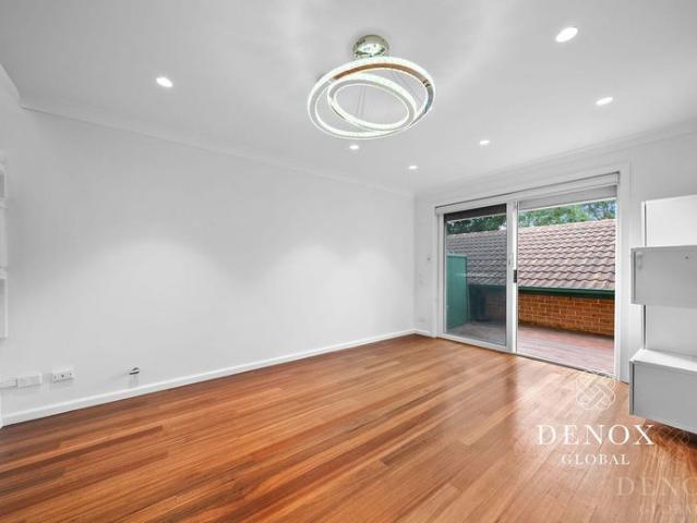 Townhouse for rent in Sydney, New South Wales