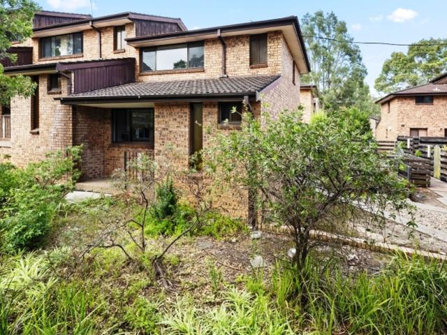 Townhouse for sale in Marsfield