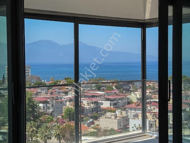 Kuşadasi, Aydin içerisinde satılık Villa