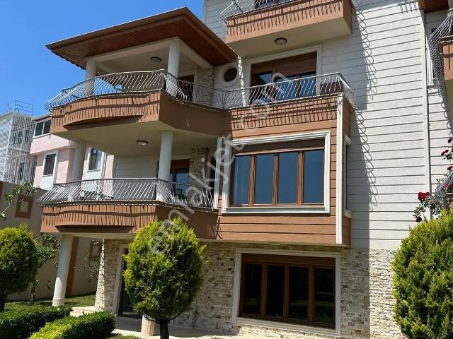 Darica, Kocaeli içerisinde satılık Villa