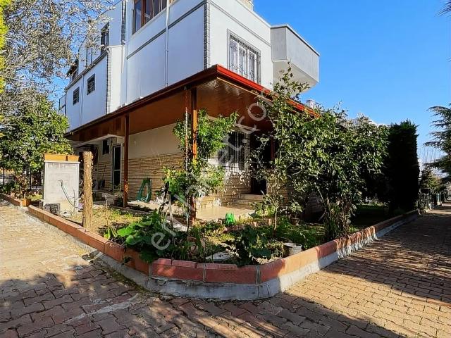Edremit, Balikesir içerisinde satılık Villa