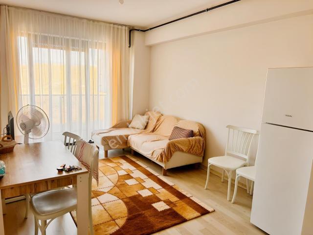 Devrim Mahallesi, Karabağlar içerisinde kiralık mülk