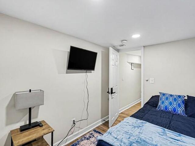 Room for rent in Gibsonton, Maryland
