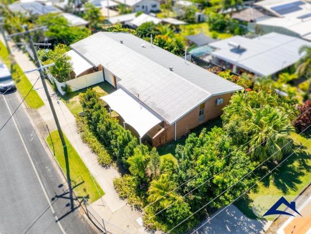 Duplex for sale in Yorkeys Knob, Cairns Regional