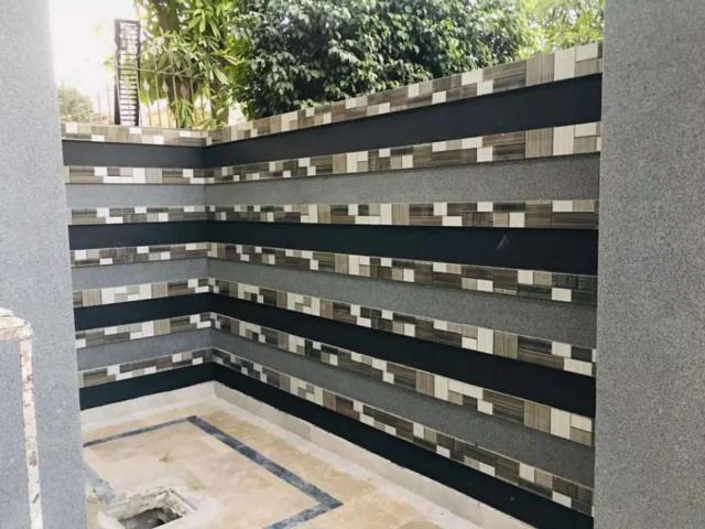 House for sale in گوپی روئے, لاہور ڈویژن