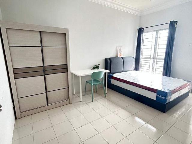 Room for rent in PJS 11, Majlis Bandaraya Subang Jaya