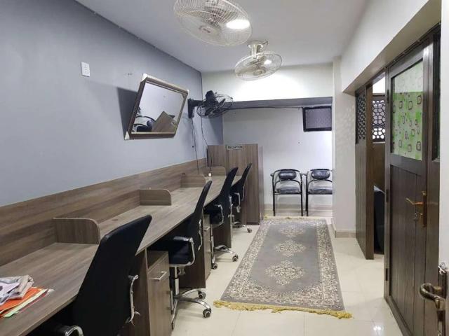Commercial for rent in Gulistan e Johar Block 14, کراچی ڈویژن
