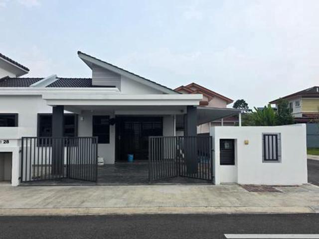 Residential House for rent in Petaling, Alam Impian