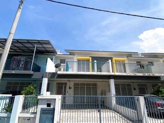 Terraced House for sale in Tanjong Sepat, Selangor