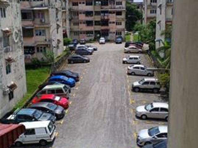 Apartment for sale in Kajang, Langat