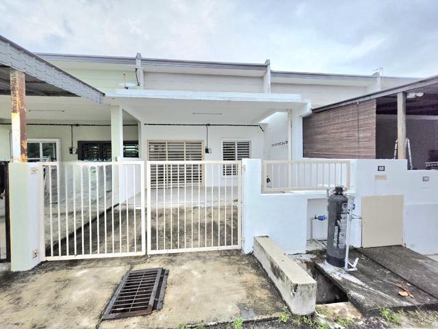 Terraced House for sale in Tanjong Sepat, Selangor