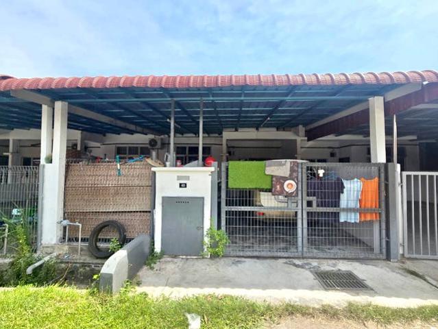 Terraced House for sale in Kuala Selangor, Selangor