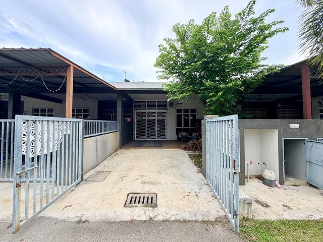 Terraced House for sale in Banting, Kuala Langat