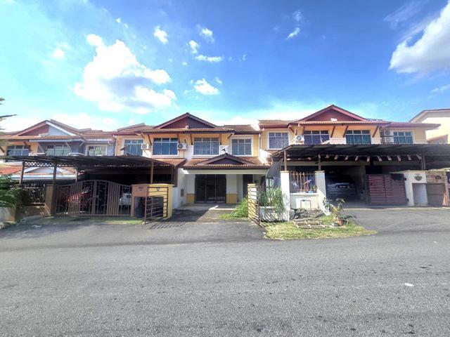 Terraced House for sale in Tanjong Sepat, Selangor