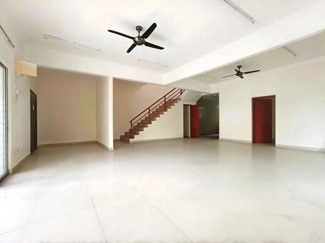 Residential House for sale in Kajang, Langat