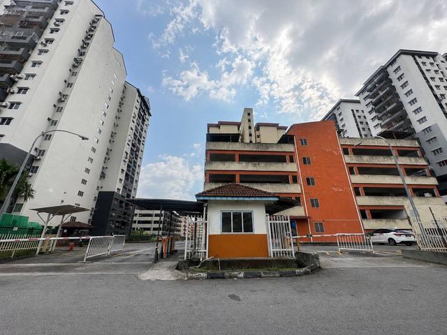 Apartment for sale in Kajang, Langat
