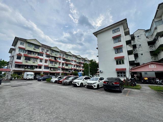Apartment for sale in Langat, Selangor