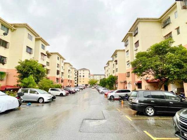 Apartment for sale in Kajang, Langat