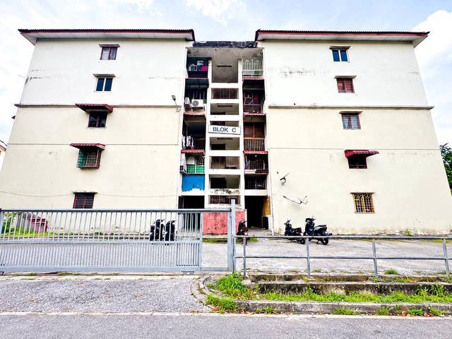 Flat for sale in Puchong, Majlis Bandaraya Subang Jaya