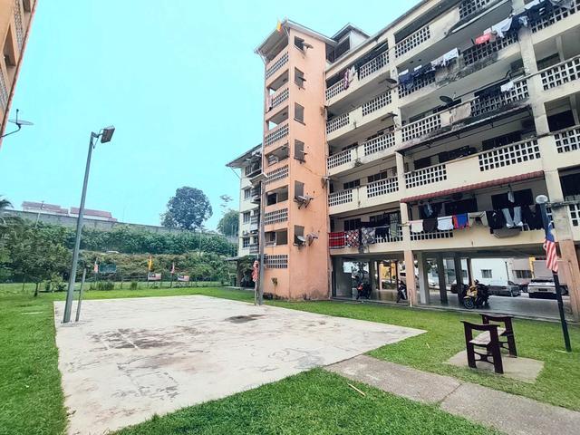 Apartment for sale in Sungai Buloh, Shah Alam