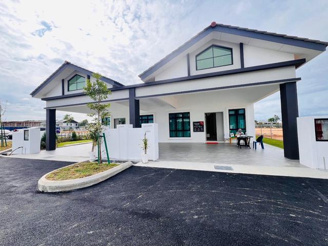 Residential House for sale in Malaka