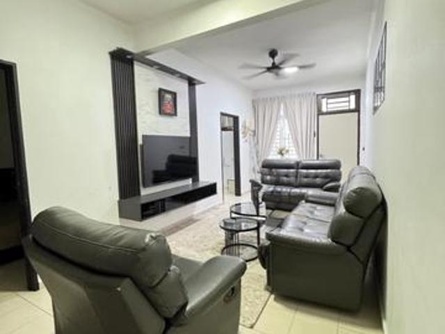 Townhouse for sale in Ulu Tiram, Johor