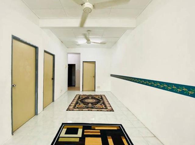 Terraced House for sale in Banting, Selangor