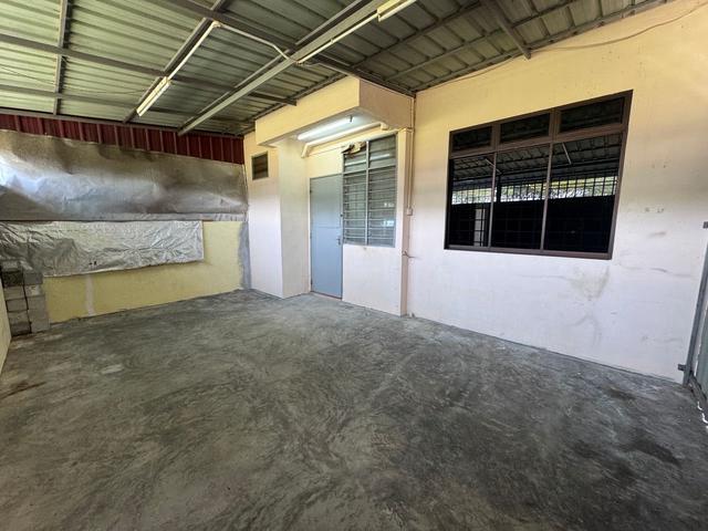 Townhouse for sale in Ujong Pasir, Malaka