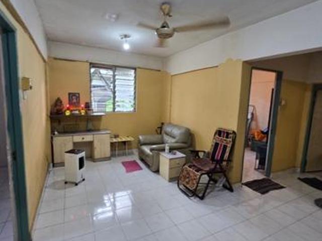 Flat for sale in Petaling, Damansara Damai