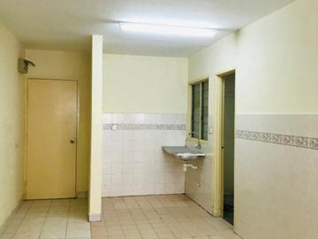Apartment for sale in Petaling, Damansara Damai