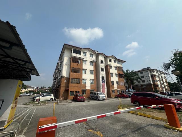 Apartment for sale in Kajang, Langat