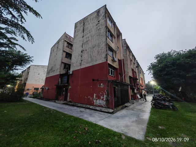 Flat for sale in Shah Alam, Petaling