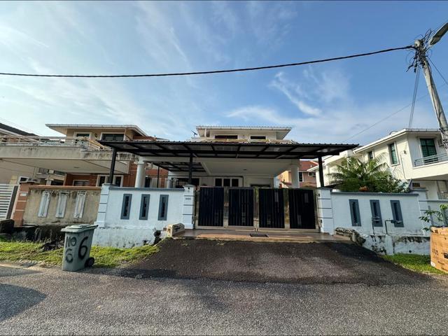 Residential House for sale in Durian Tunggal, Malaka