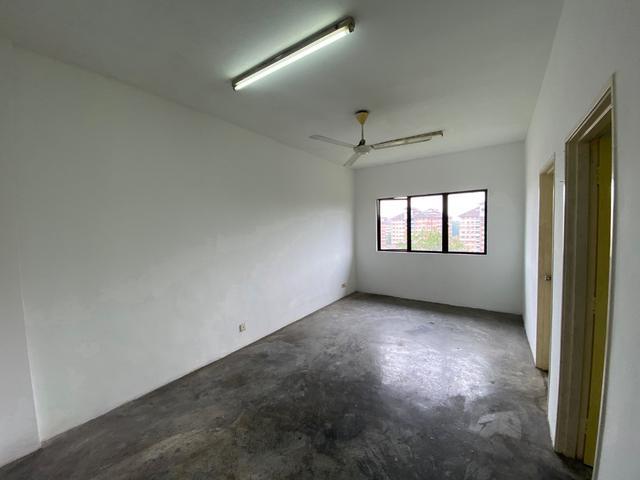 Apartment for sale in Kajang, Langat