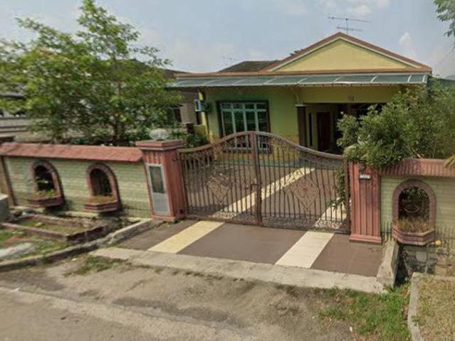 Residential House for sale in Kluang, Johor