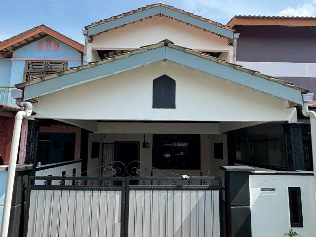 Terraced House for sale in Kelapa, Johor