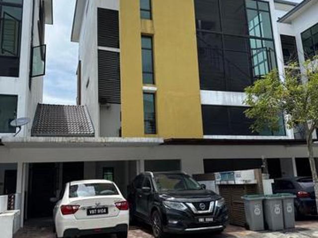 Townhouse for sale in Nilai, Negeri Sembilan