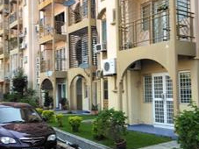 Condominium for sale in Malaka
