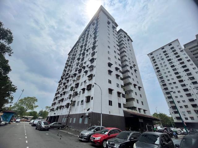 Apartment for sale in Shah Alam, Petaling