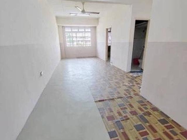 Flat for sale in Ulu Tiram, Johor